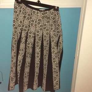 Claudia Richard skirt